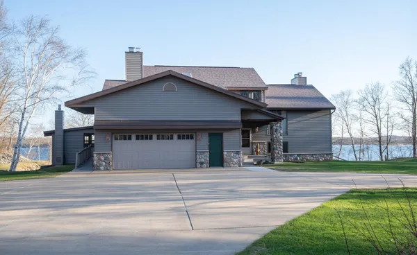 $1,750,000 | 35873 Drumbeater Road, Cohasset, MN 55721