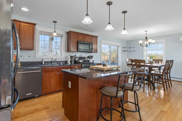 $789,000 | 8 Wolf River Run, Gorham, ME 04038