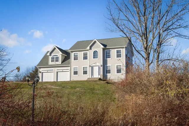 $789,000 | 8 Wolf River Run, Gorham, ME 04038