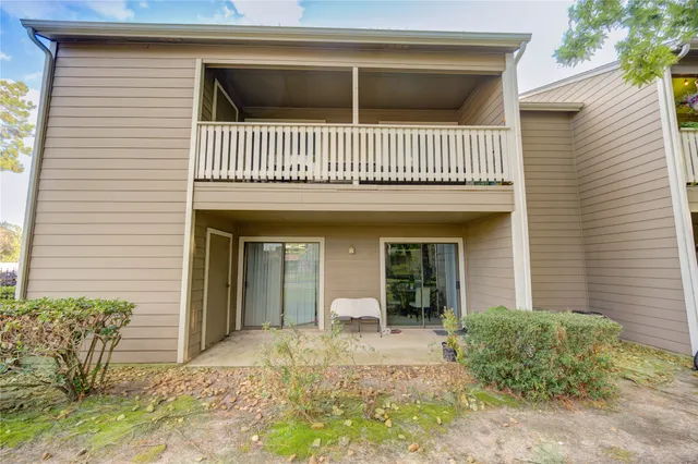 $159,990 | 14911 Wunderlich Drive, Unit 413, Houston, TX 77069