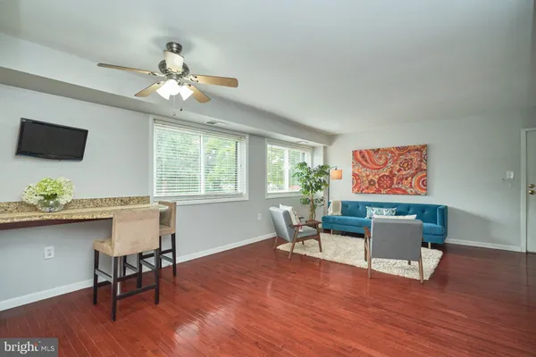 $1,800 | 3340 South 28th Street, Unit 304, Alexandria, VA 22302