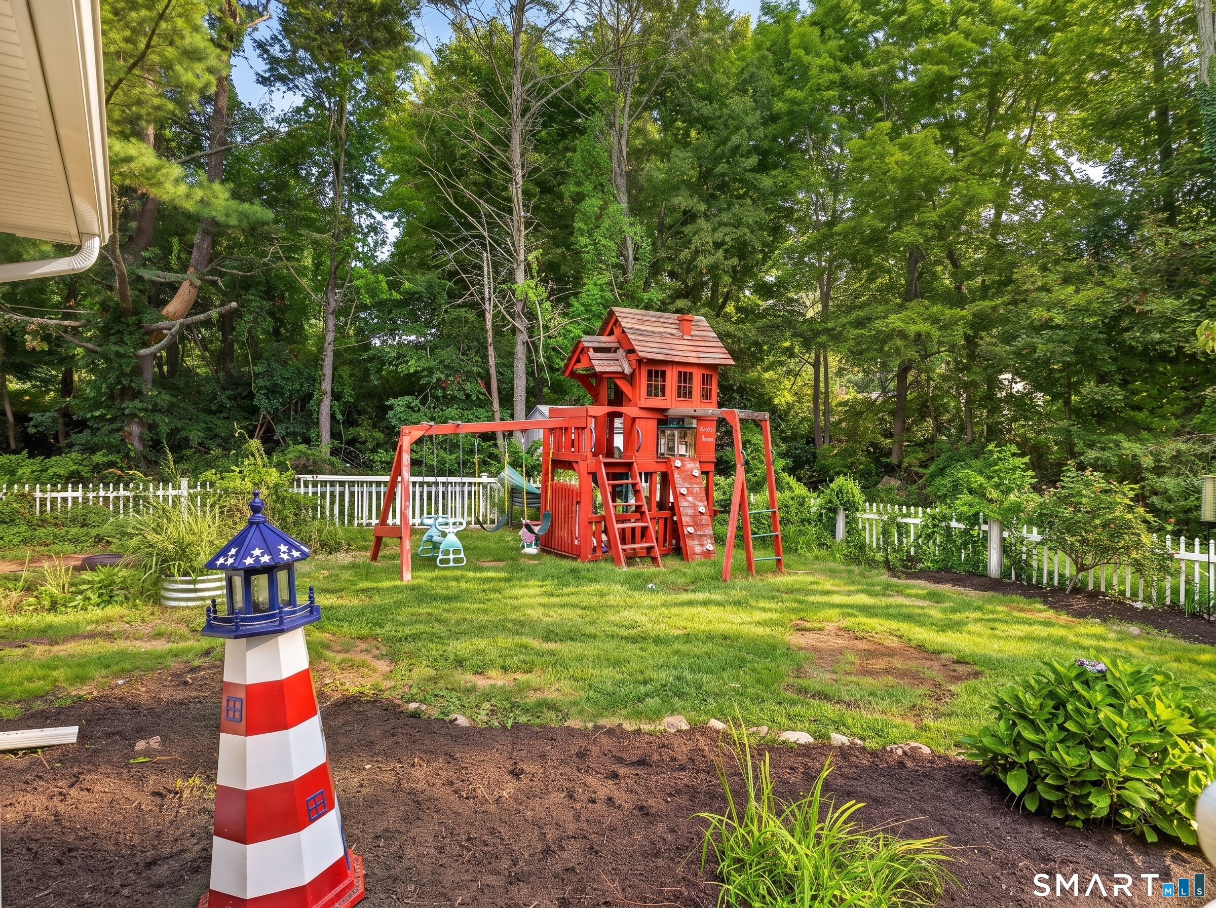 272 Whalehead Road Ledyard, CT 06335 - Photo 9 of 32 Gallery Image 9