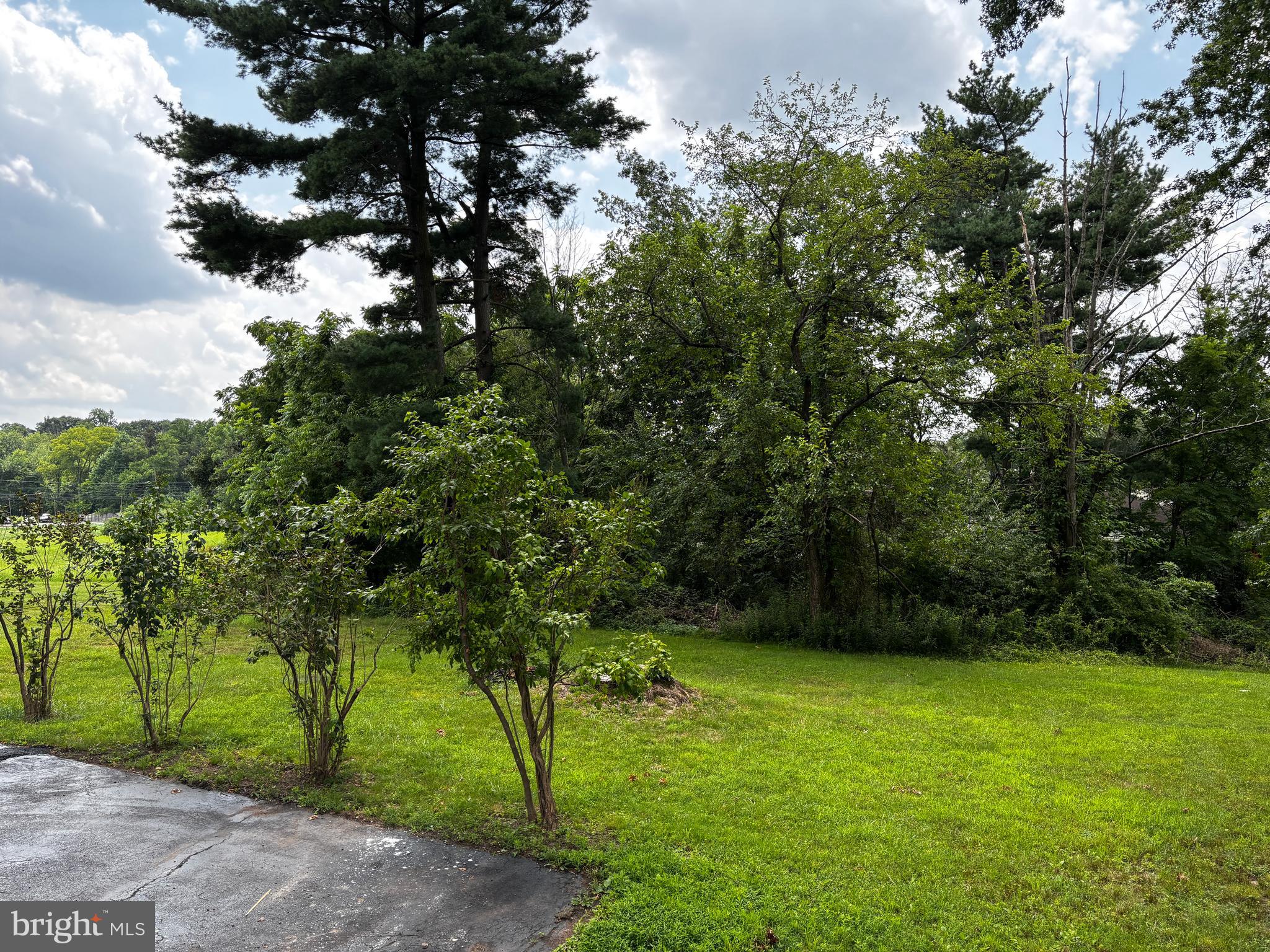 2044 Mill Road Norristown, PA 19403 - Photo 32 of 55 a view of outdoor space