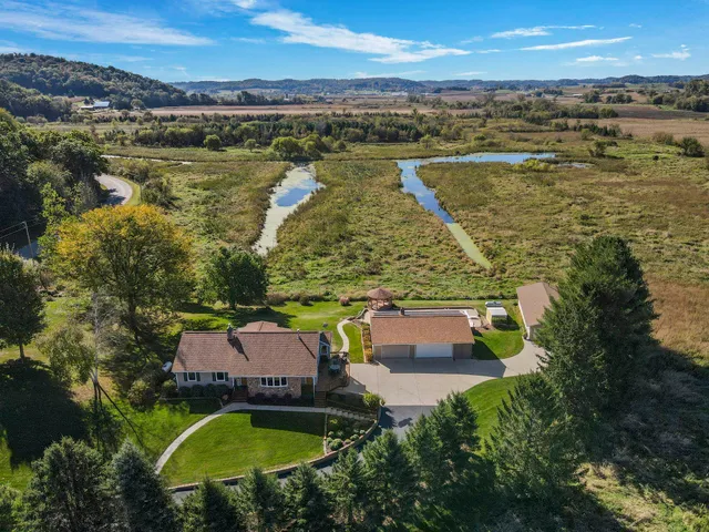 $615,000 | S9331 Valley View Road, Plain, WI 53577
