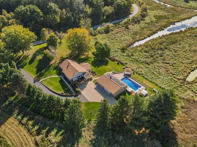 $615,000 | S9331 Valley View Road, Plain, WI 53577