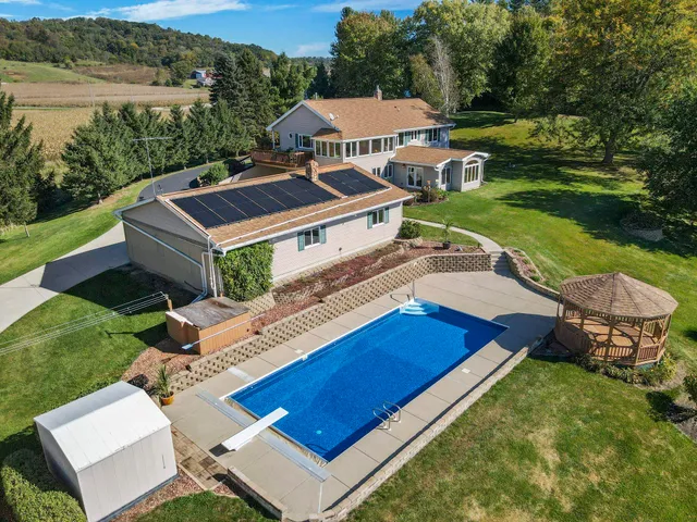 $615,000 | S9331 Valley View Road, Plain, WI 53577