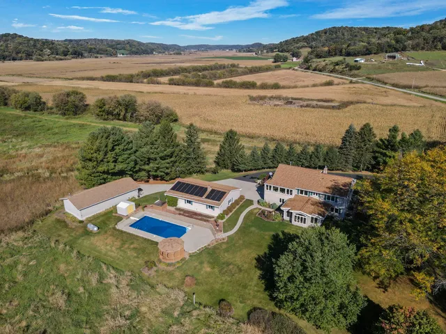 $615,000 | S9331 Valley View Road, Plain, WI 53577