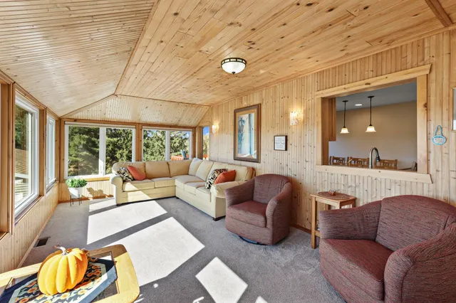 $615,000 | S9331 Valley View Road, Plain, WI 53577