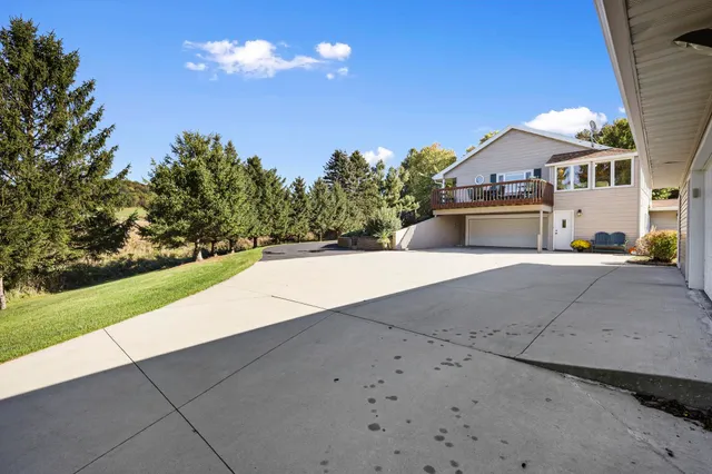 $615,000 | S9331 Valley View Road, Plain, WI 53577