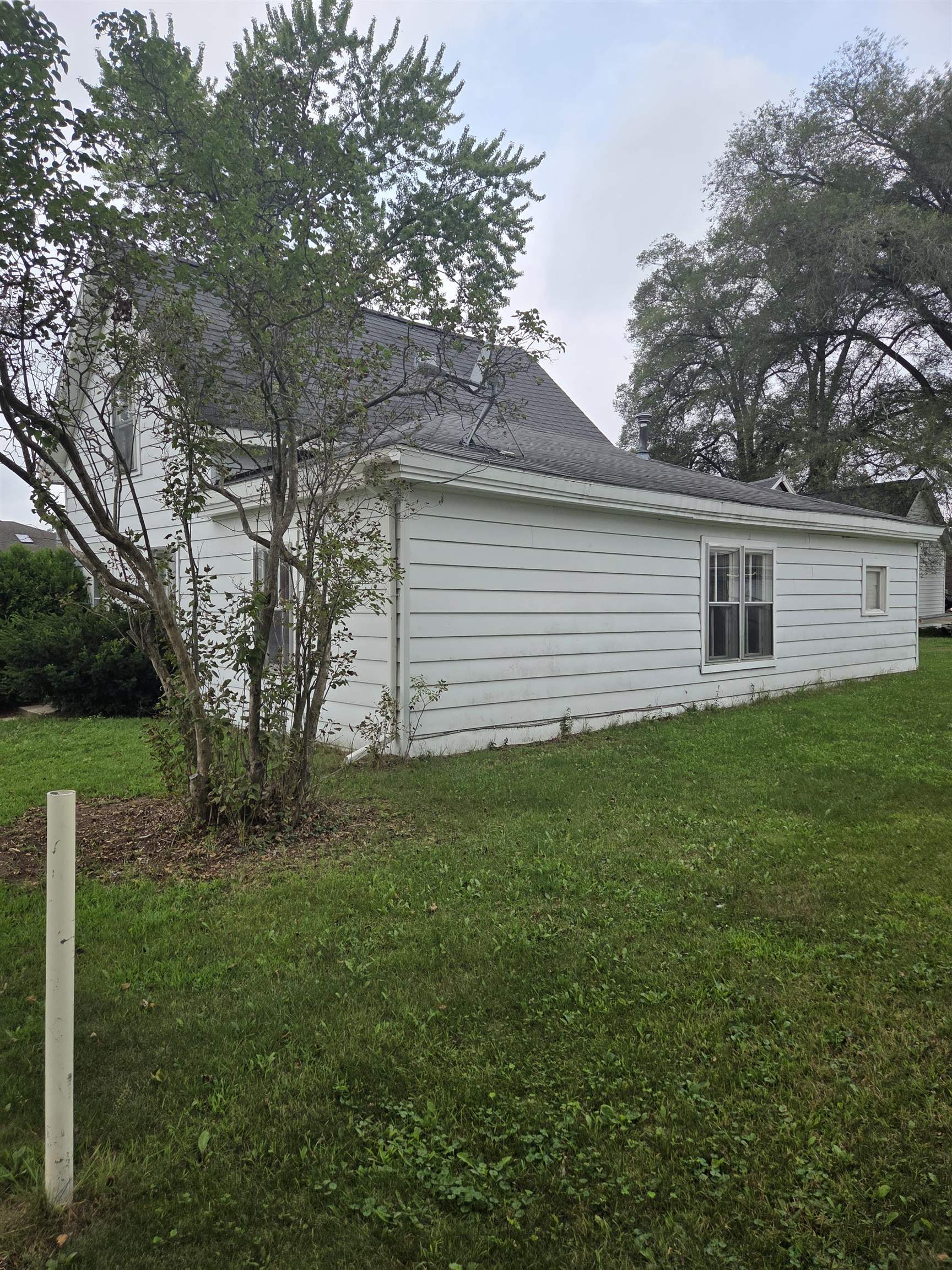 124 East Vallete Road Oxford, WI 53952 - Photo 13 of 20 Gallery Image 13