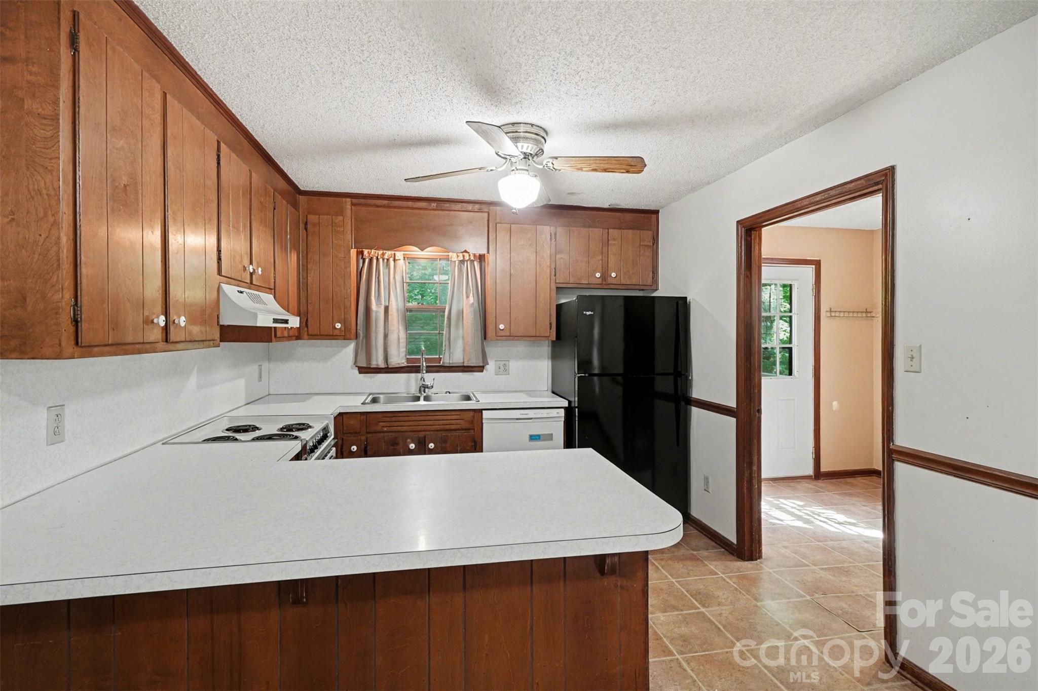 5921 Senconee Road Matthews, NC 28104 - Photo 11 of 30 Gallery Image 11