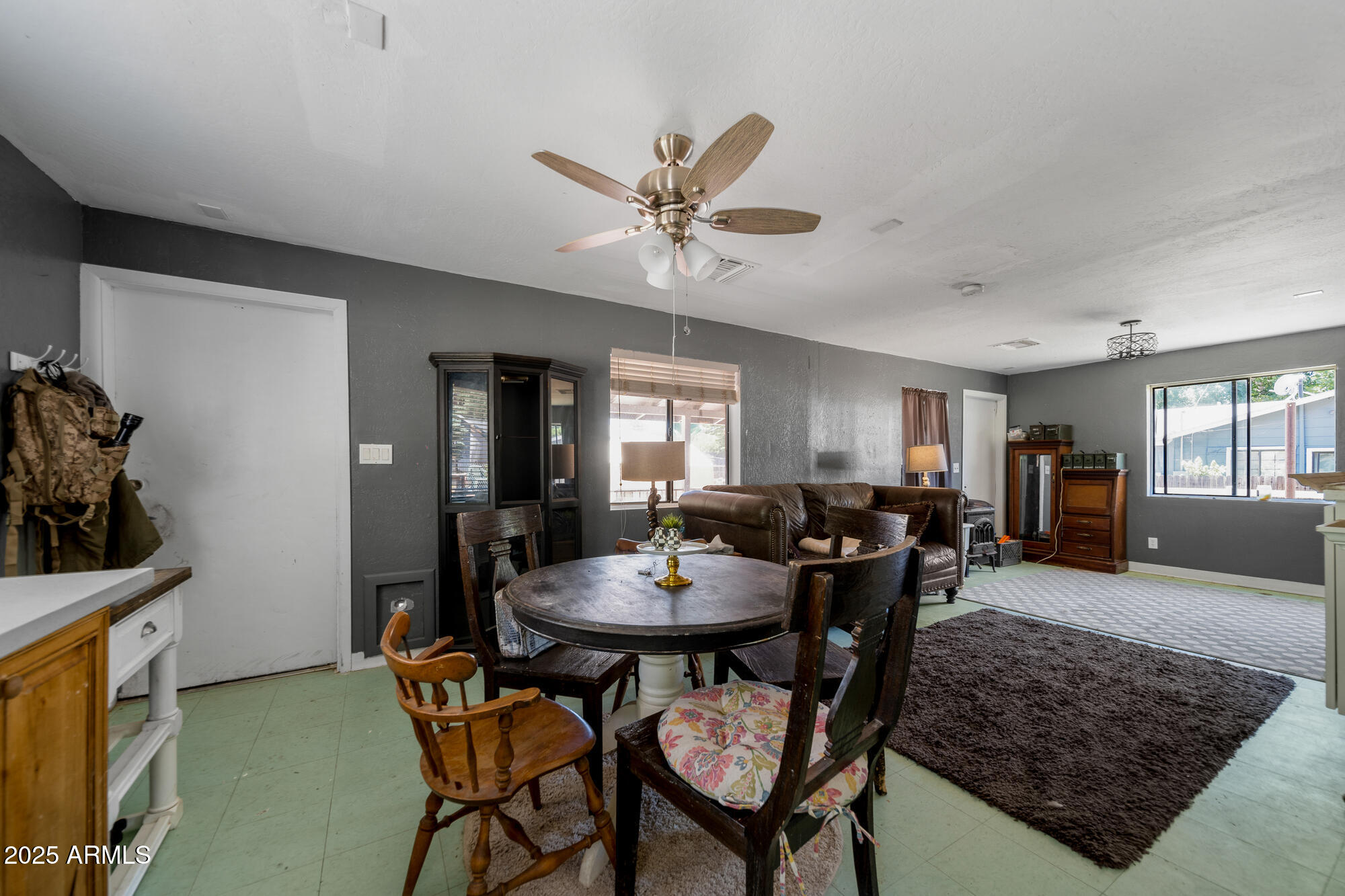 247 Standage Drive Payson, AZ 85541 - Photo 19 of 33 a view of a dining room with furniture