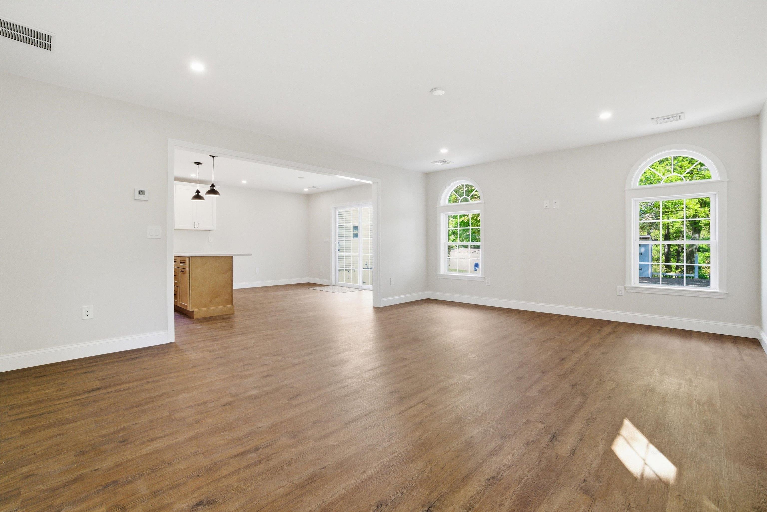 6 Pleasant Street Derry, NH 03038 - Photo 12 of 51