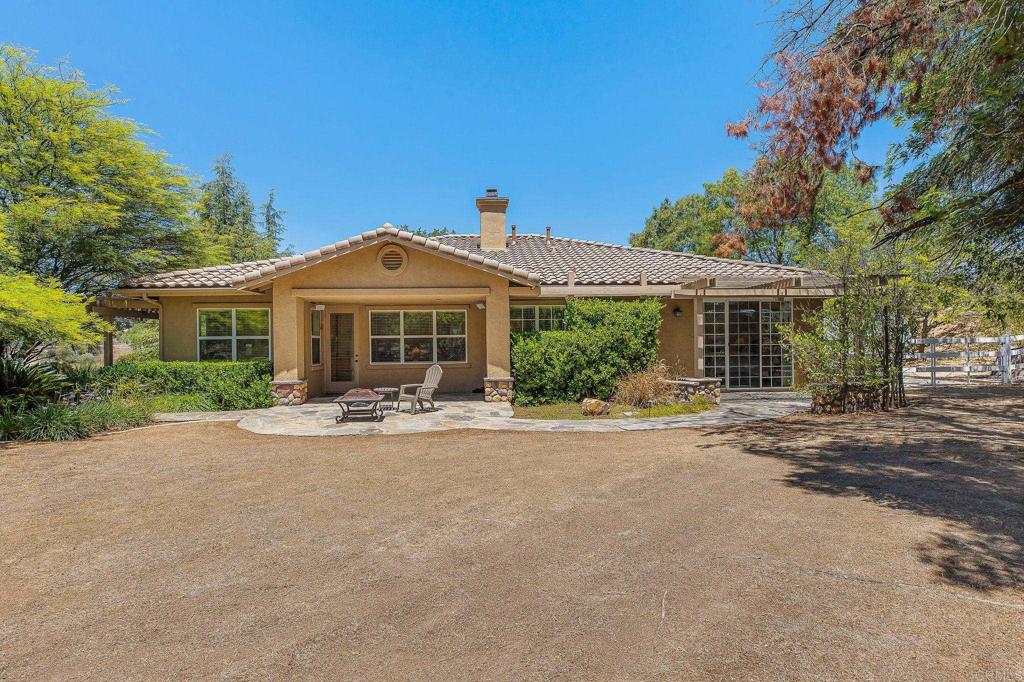 2445 Southern Oak Road Ramona, CA 92065 - Photo 18 of 60