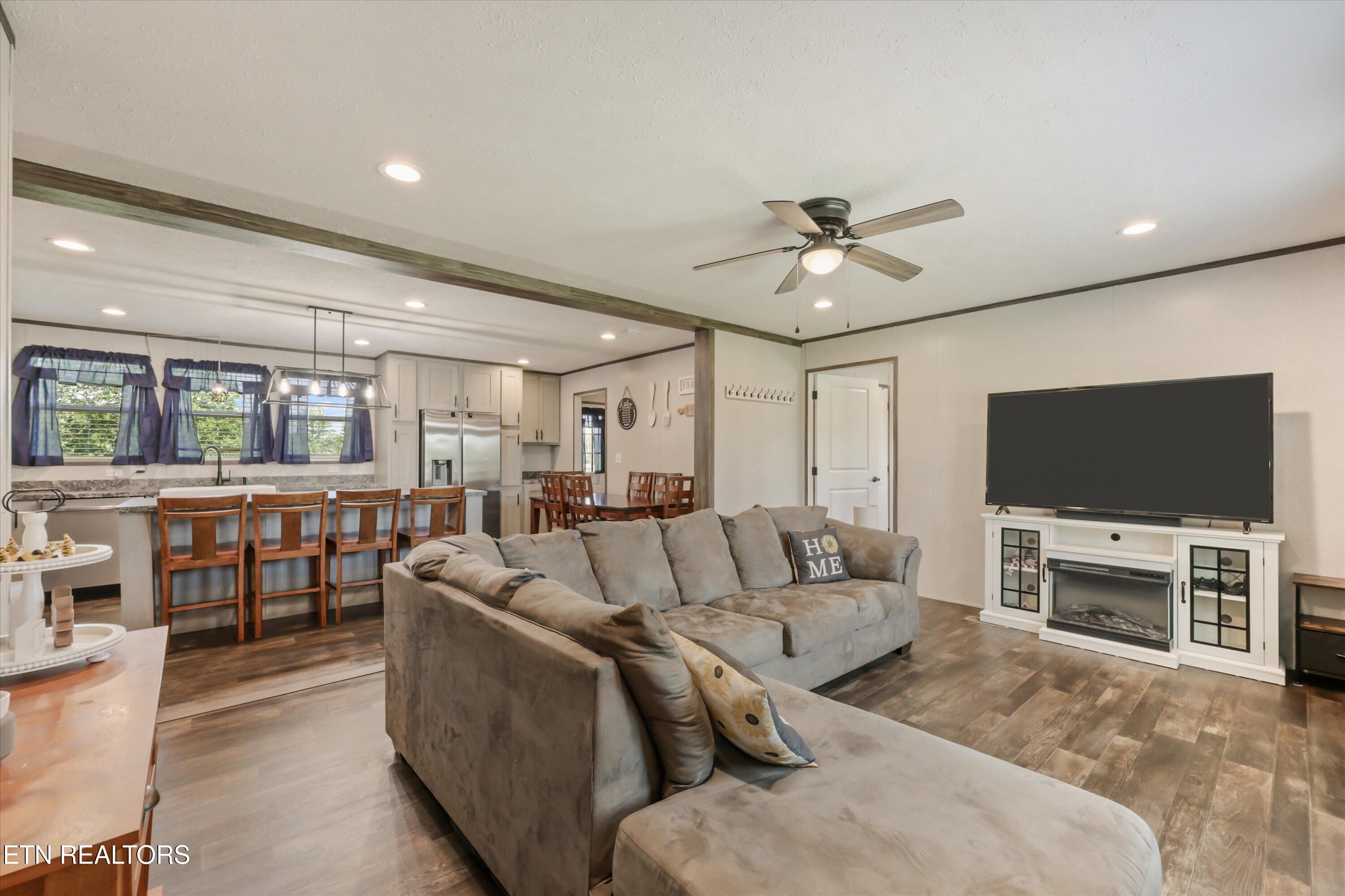 158 Frankfort Road Lancing, TN 37770 - Photo 5 of 46 09-158 Frankfort Rd20