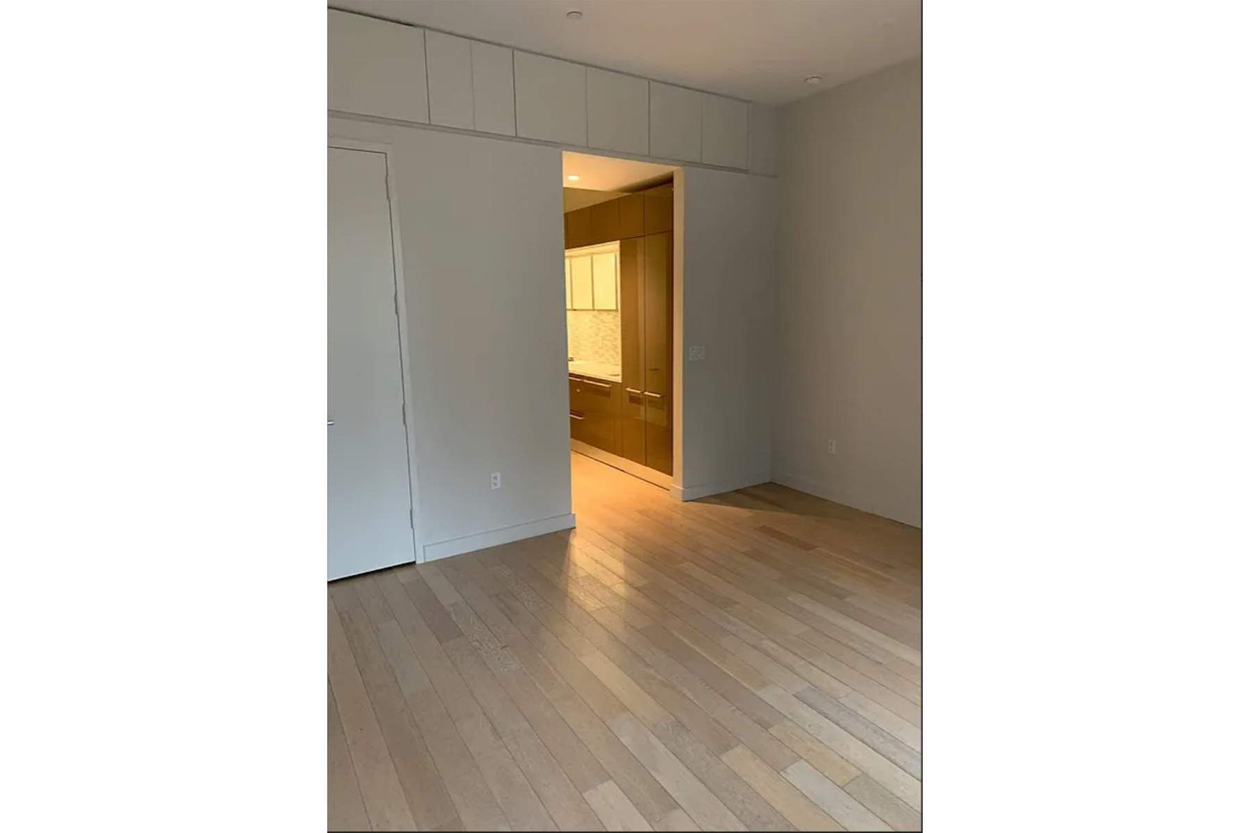 75 Wall Street, Unit 31J Manhattan, NY 10005 - Photo 2 of 7