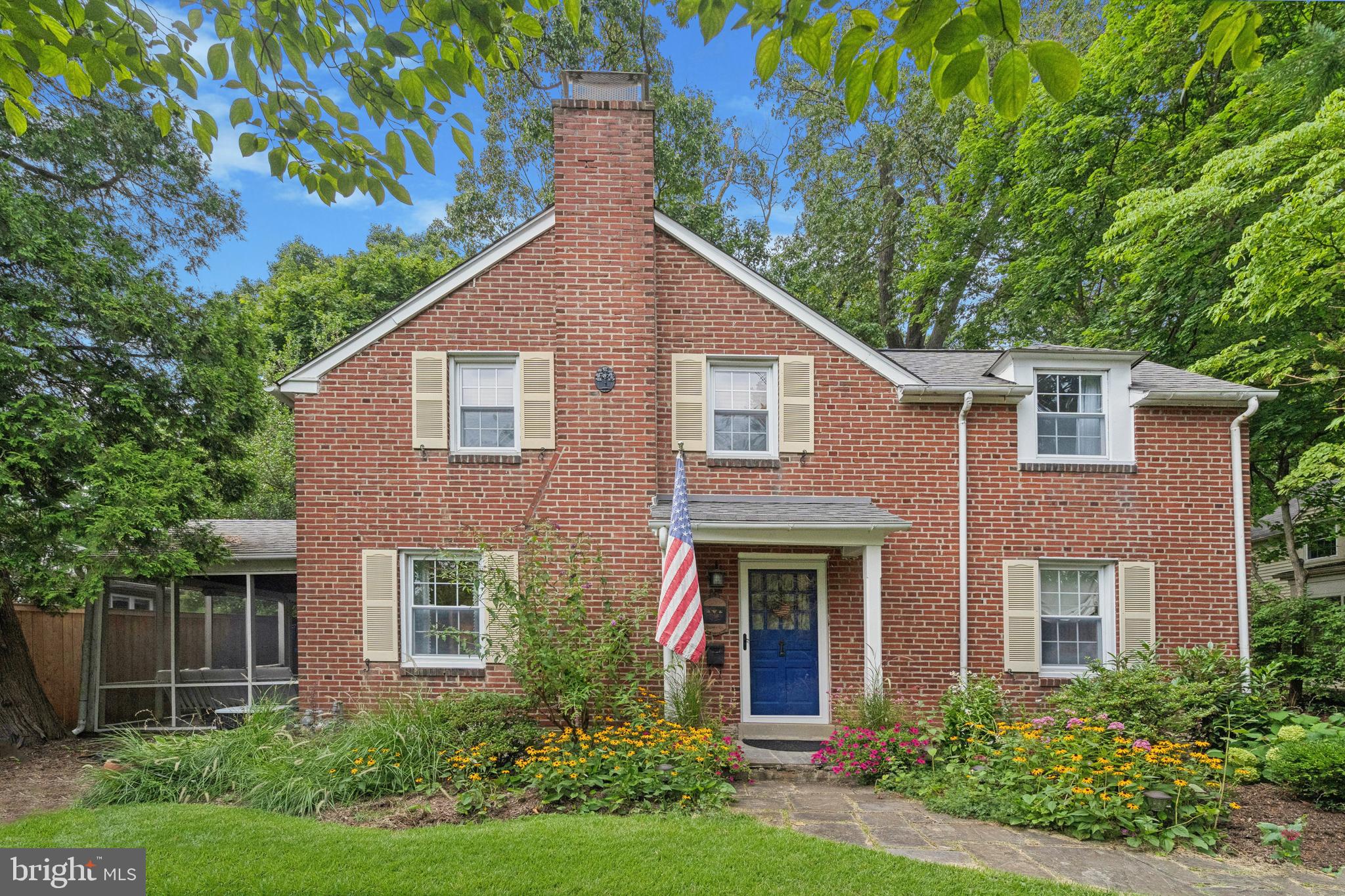 Charming brick Cape-Cod home