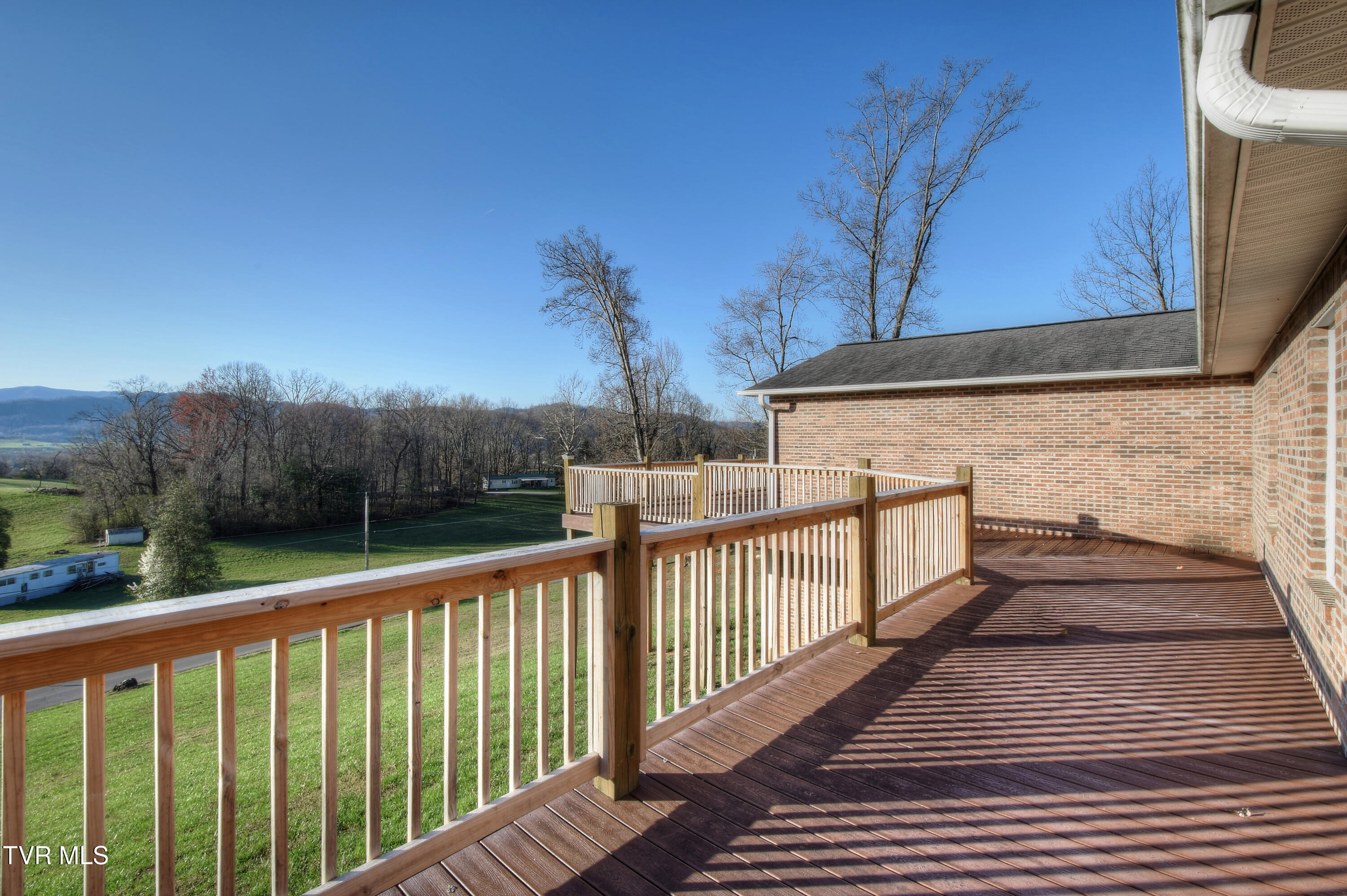379 Airport Road Elizabethton, TN 37643 - Photo 14 of 68 9