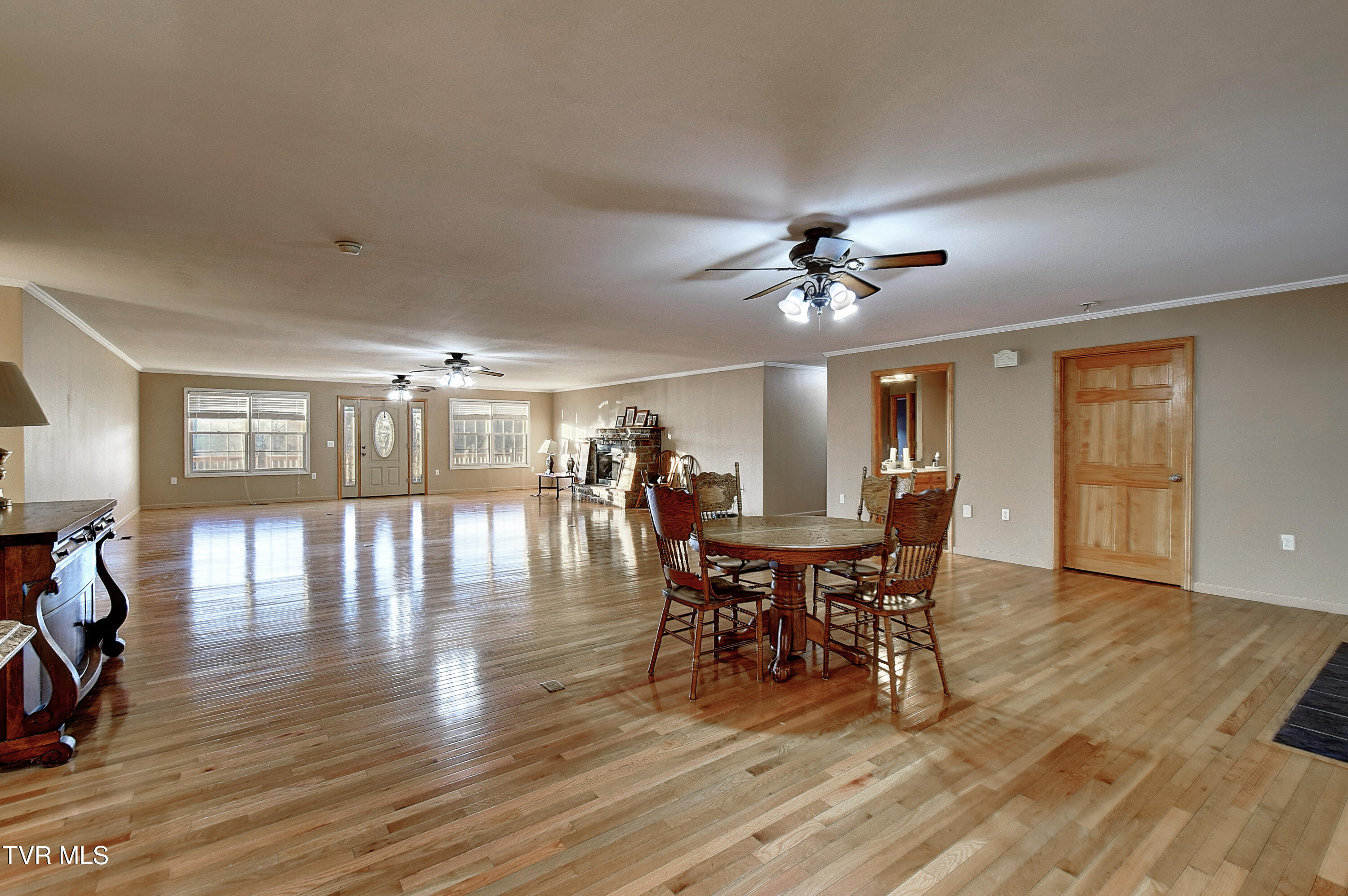 379 Airport Road Elizabethton, TN 37643 - Photo 29 of 68 24
