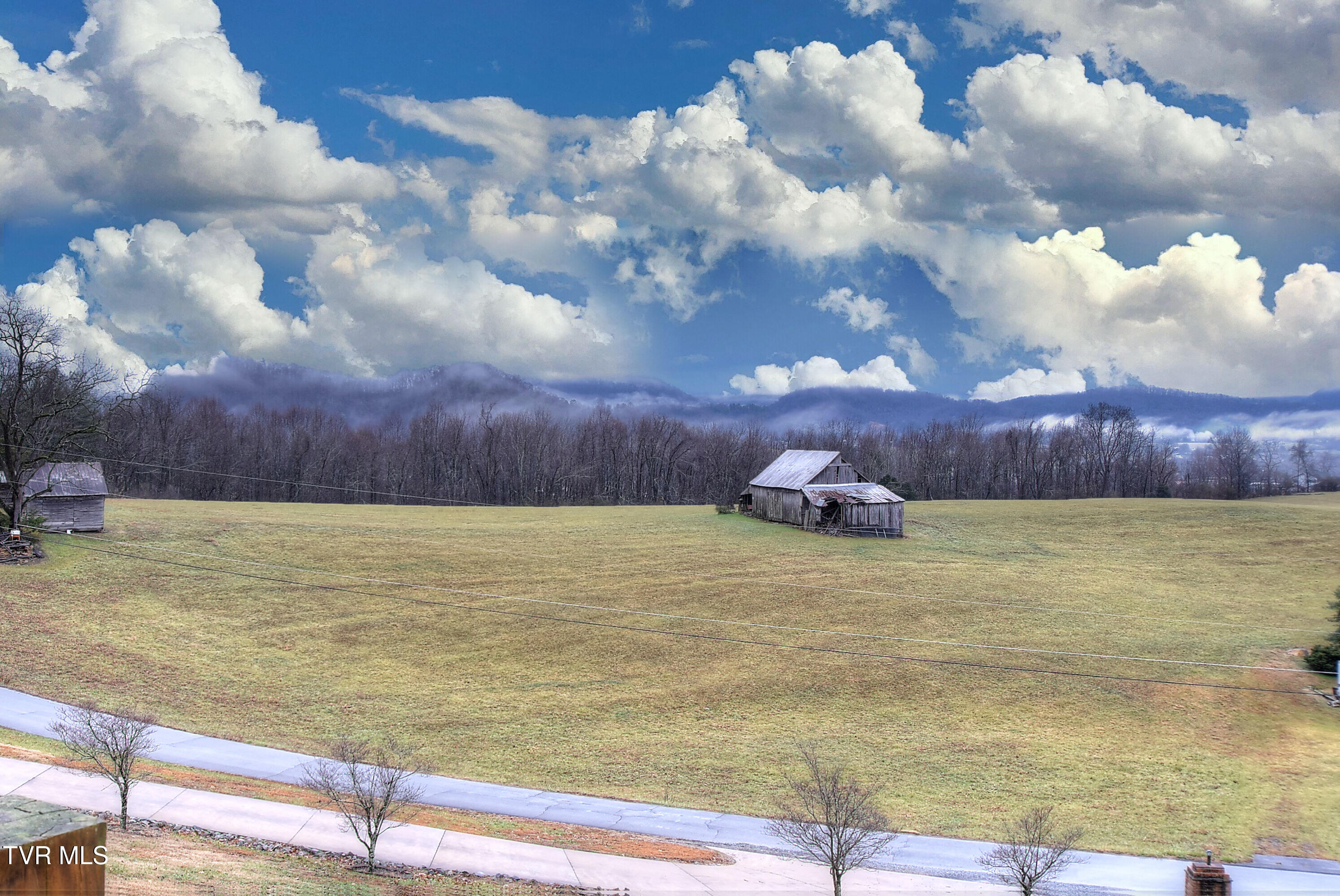379 Airport Road Elizabethton, TN 37643 - Photo 3 of 68 57