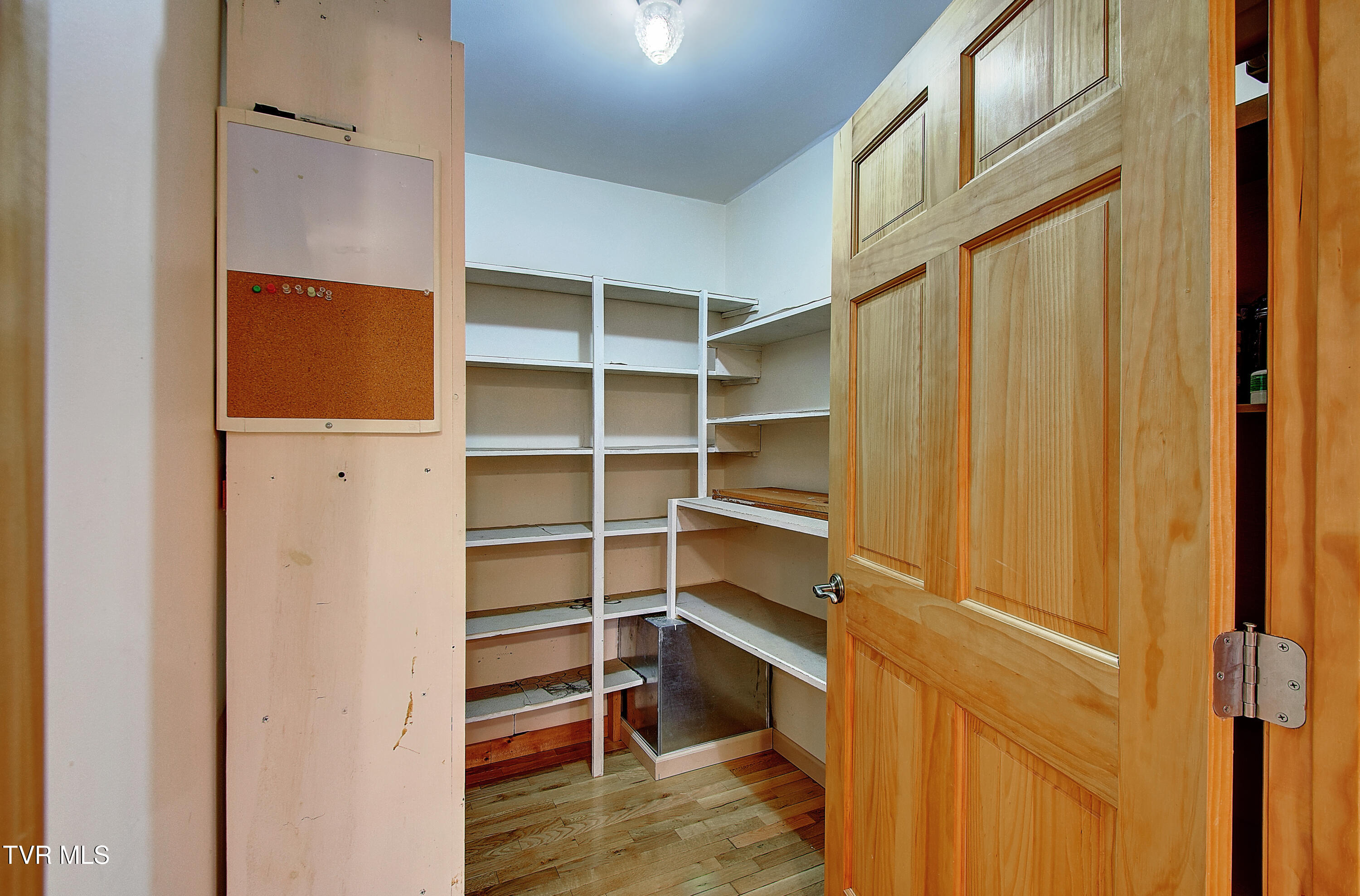 379 Airport Road Elizabethton, TN 37643 - Photo 38 of 68 30