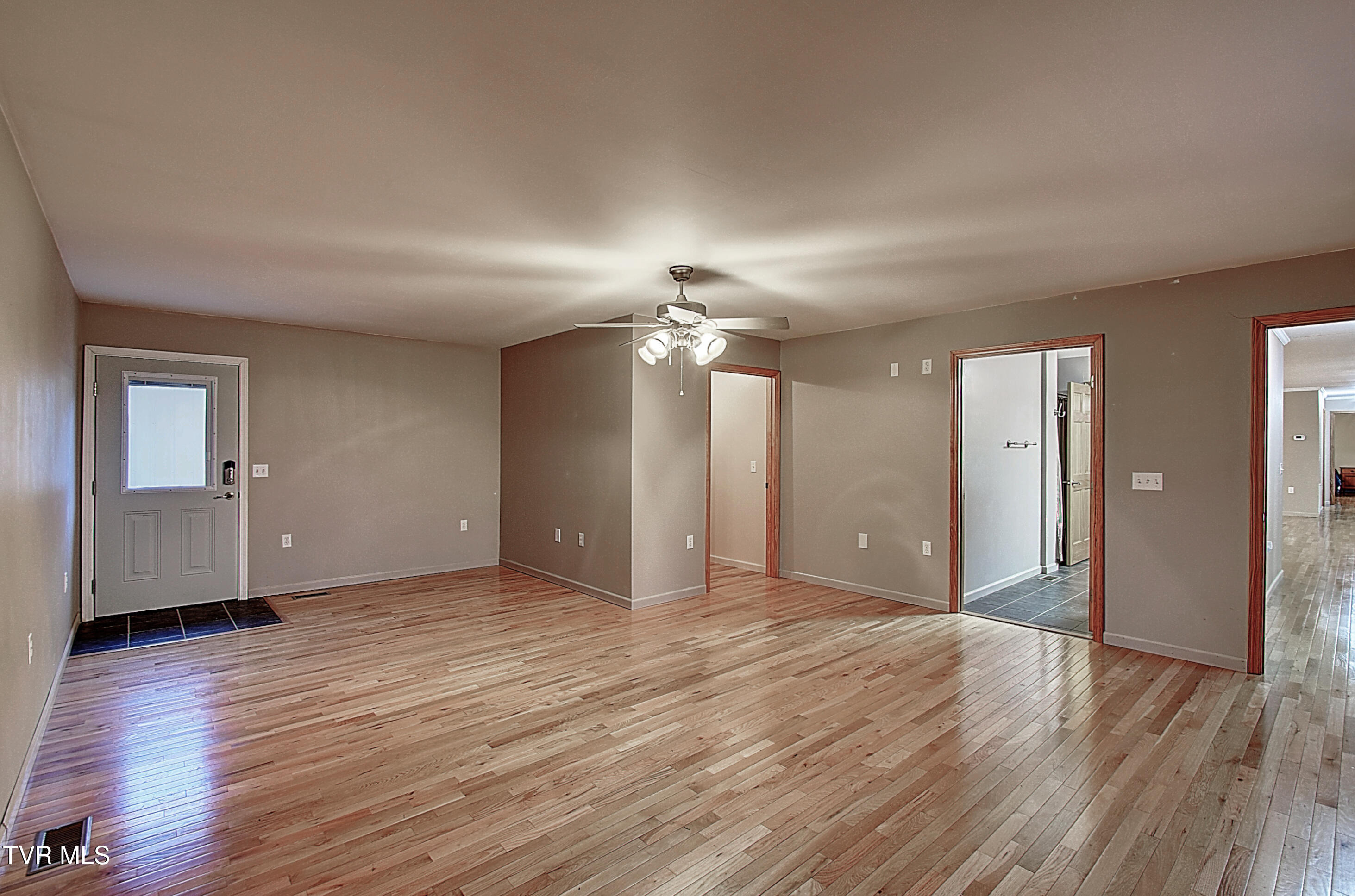 379 Airport Road Elizabethton, TN 37643 - Photo 43 of 68 36a
