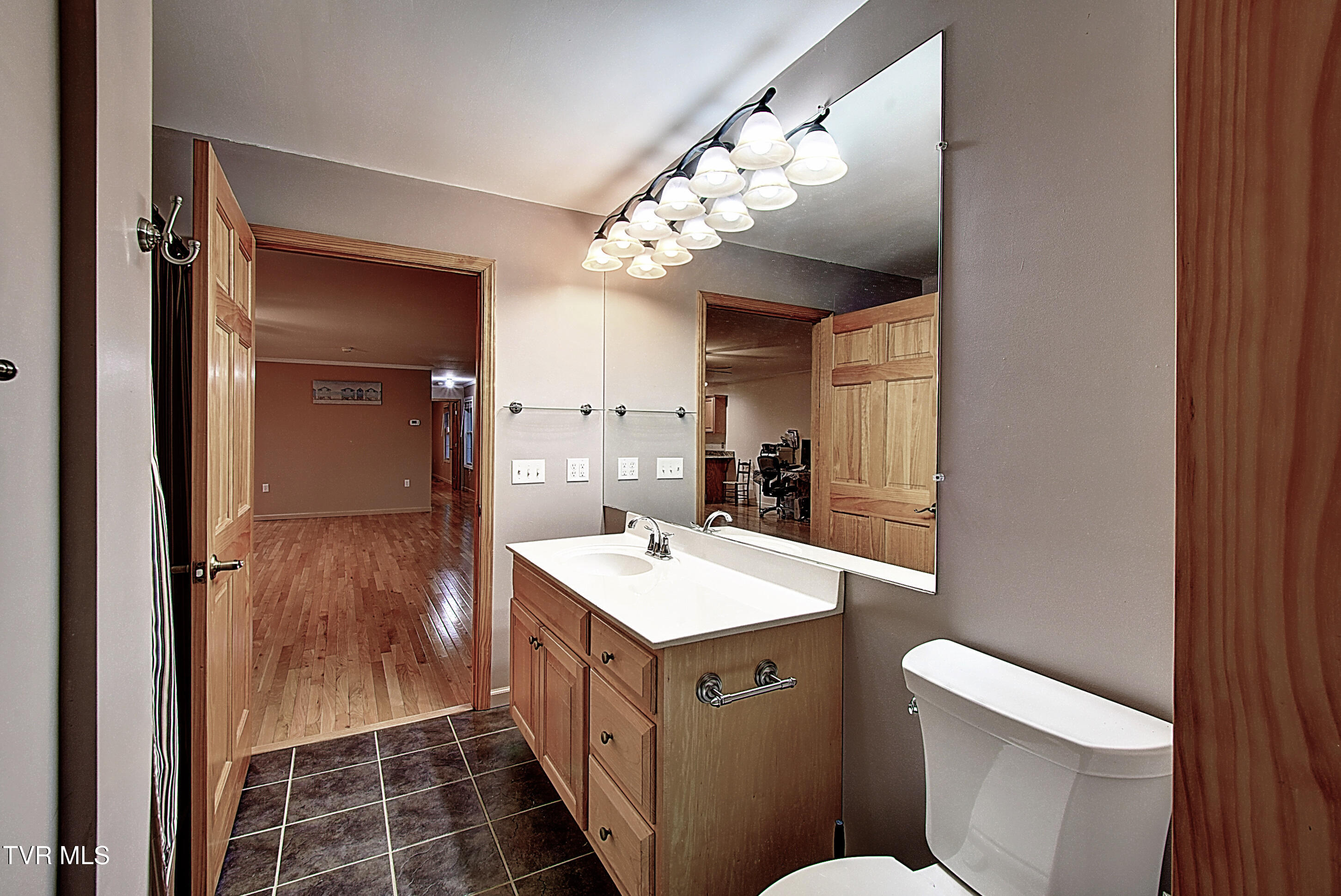 379 Airport Road Elizabethton, TN 37643 - Photo 45 of 68 38a