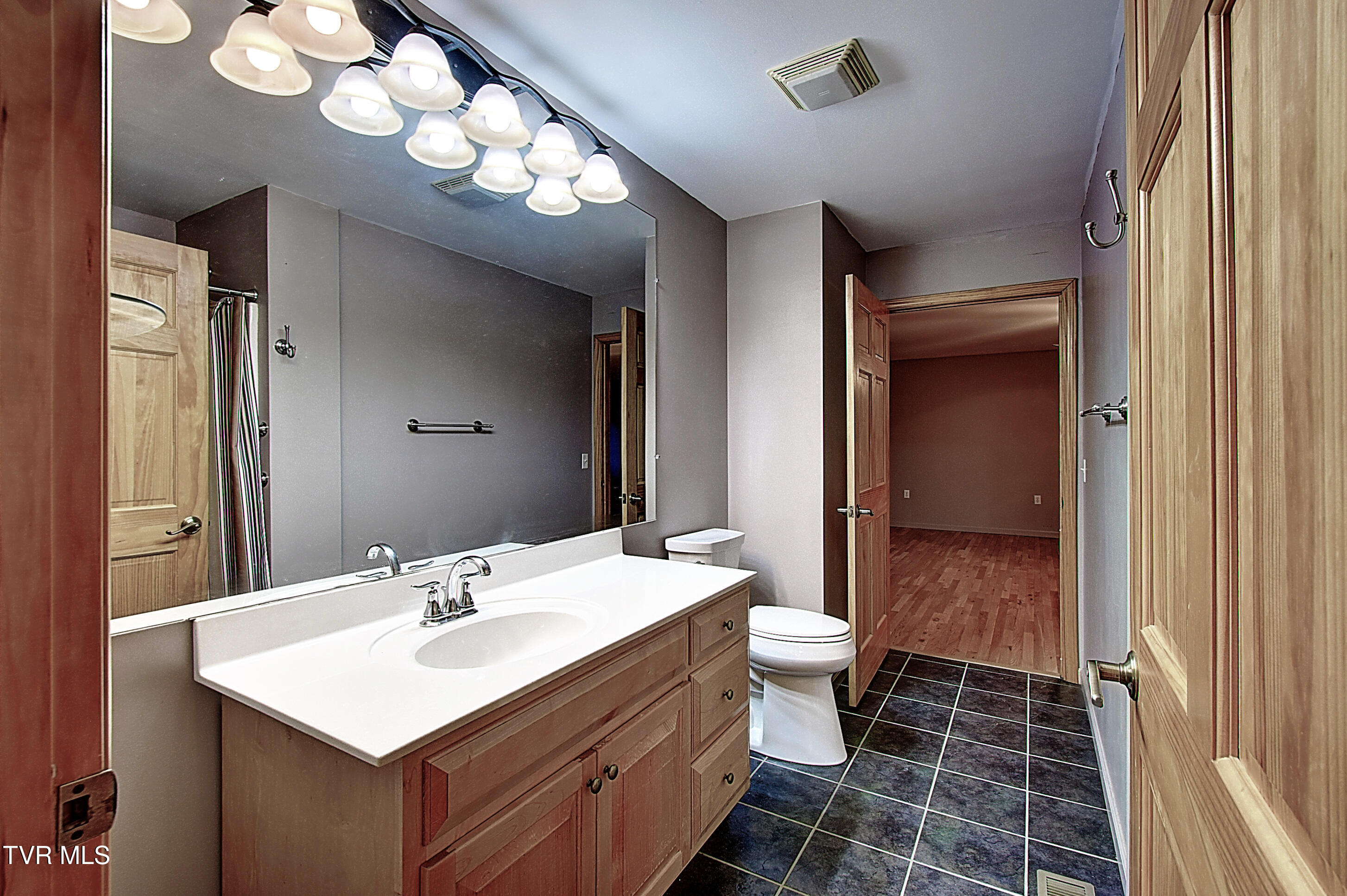 379 Airport Road Elizabethton, TN 37643 - Photo 46 of 68 39a