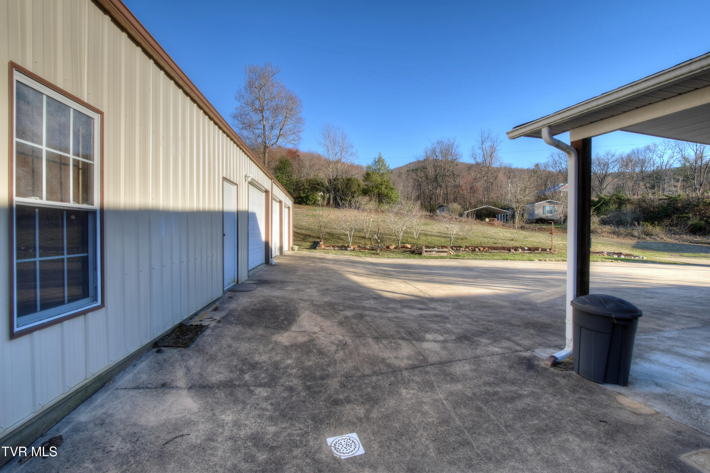 379 Airport Road Elizabethton, TN 37643 - Photo 53 of 68 43C