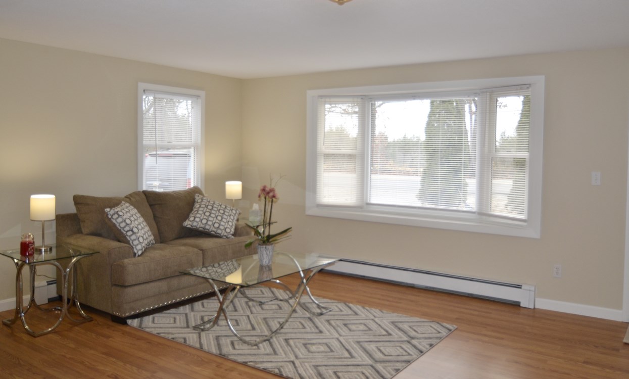 319 Lee Hook Road Durham, NH 03824 - Photo 11 of 17