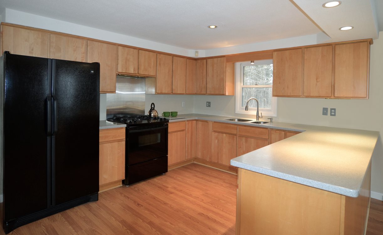 319 Lee Hook Road Durham, NH 03824 - Photo 6 of 17