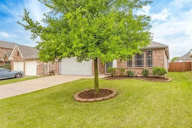 a house with swimming pool in front of it