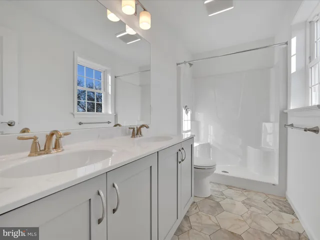 $428,900 | 4 Stream Drive, Carlisle, PA 17013