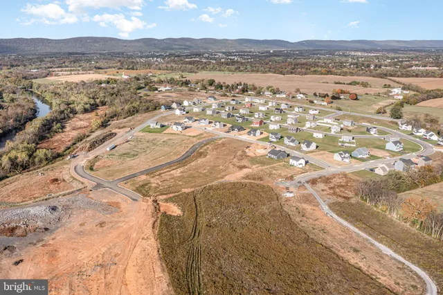 $428,900 | 4 Stream Drive, Carlisle, PA 17013