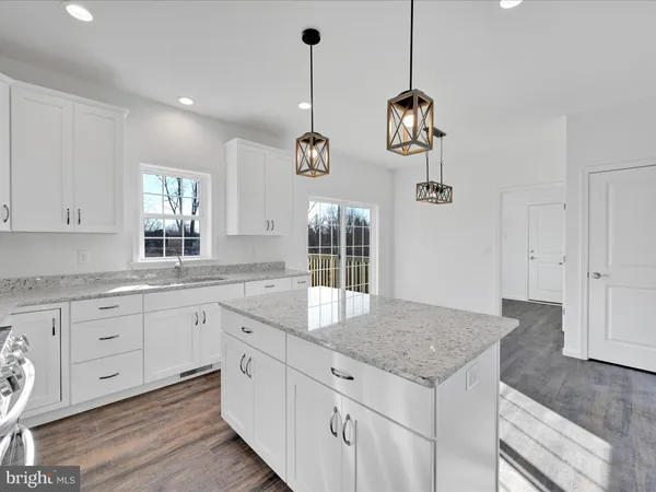 $428,900 | 4 Stream Drive, Carlisle, PA 17013