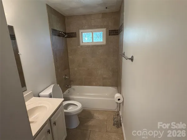 $299,900 | 2708 Harwell Street, Claremont, NC 28610