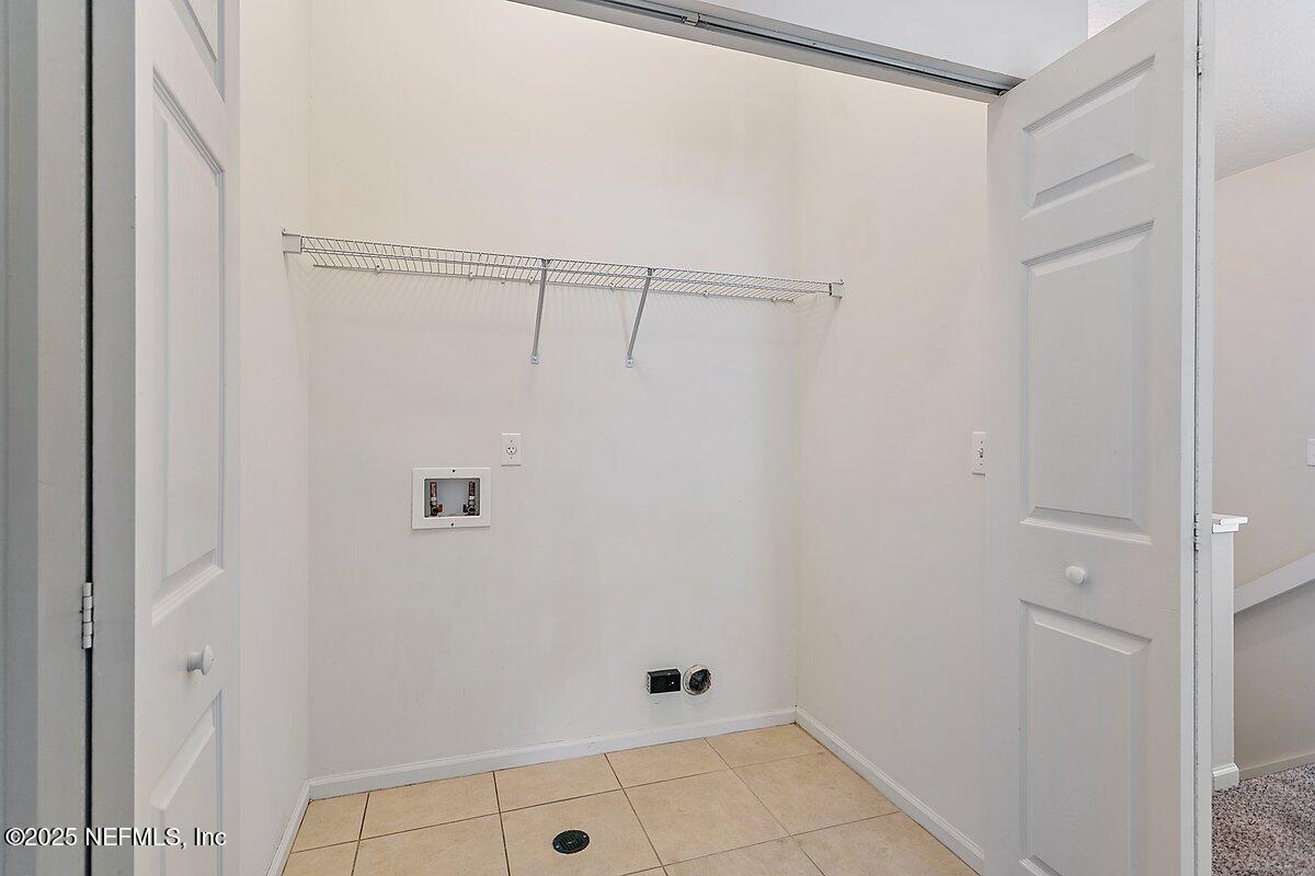 452 Dutton Island Road West Atlantic Beach, FL 32233 - Photo 16 of 28 a bathroom with a shower