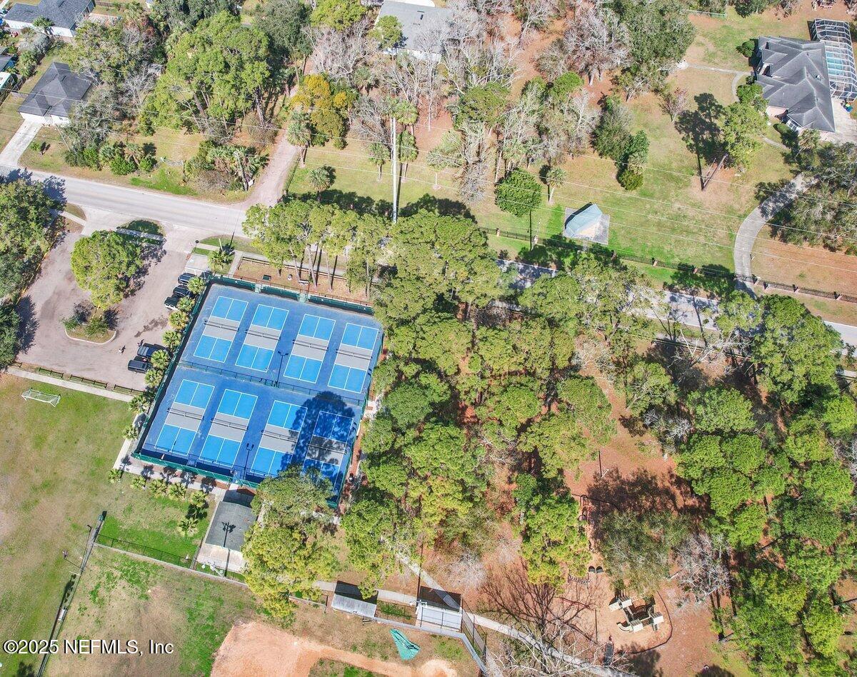 452 Dutton Island Road West Atlantic Beach, FL 32233 - Photo 27 of 28 a aerial view of a yard