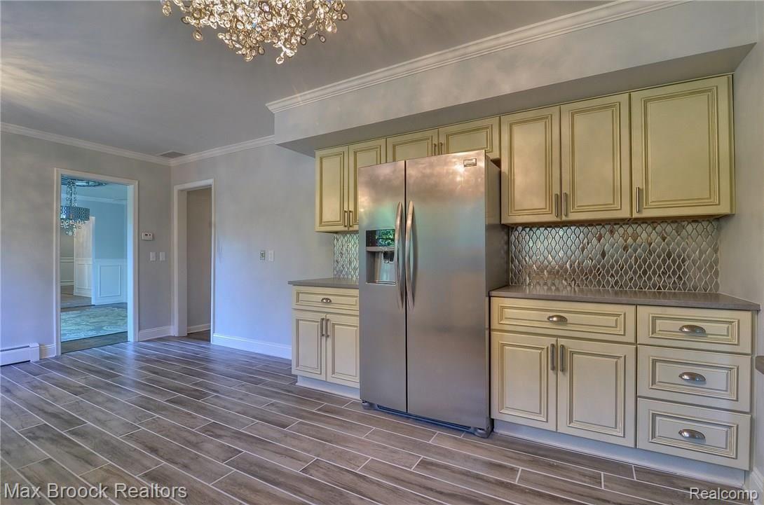 4170 Nearbrook Road Bloomfield Hills, MI 48302 - Photo 5 of 45 Updated Kitchen