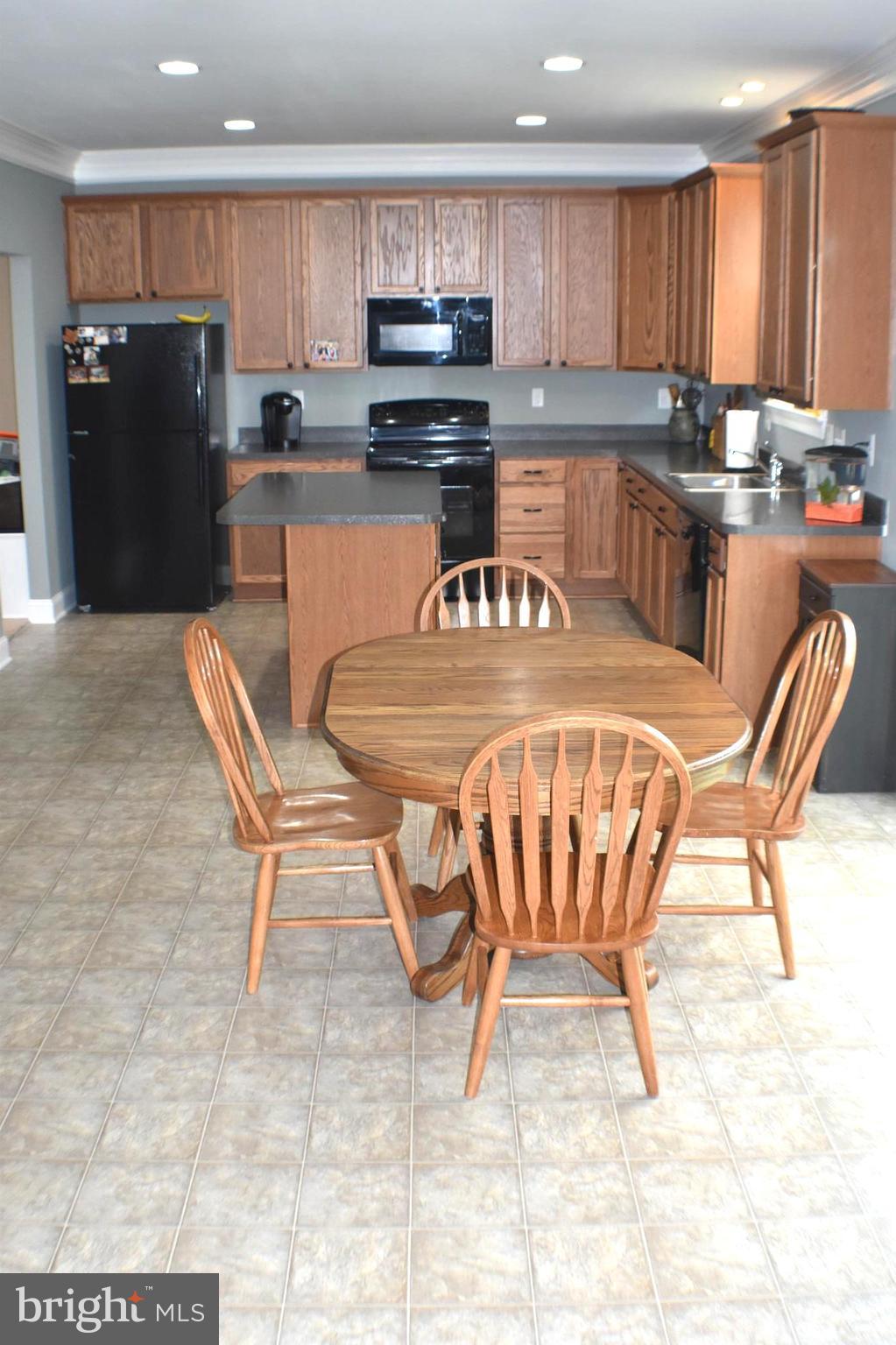 422 Nestle Quarry Road Falling Waters, WV 25419 - Photo 12 of 30 Kitchen Breakfast area