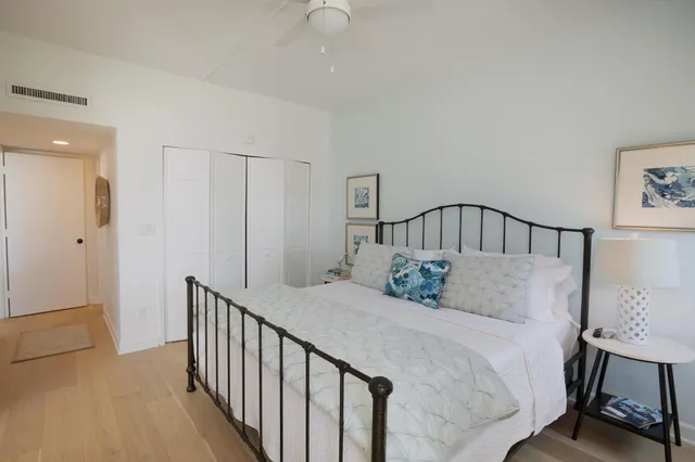 $3,000 | 14 Lockwood Drive, Unit 2D, Charleston, SC 29401