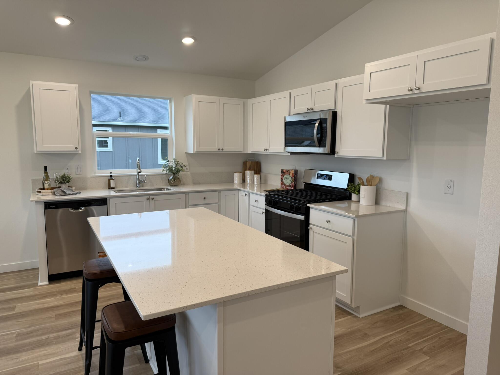 237 Southeast Peppermint Loop, Unit 4 Culver, OR 97734 - Photo 3 of 13 Photo of similar home, actual finishes and FP may vary