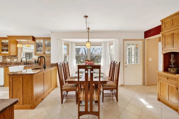 $615,000 | 3506 Greendale Court, Janesville, WI 53546