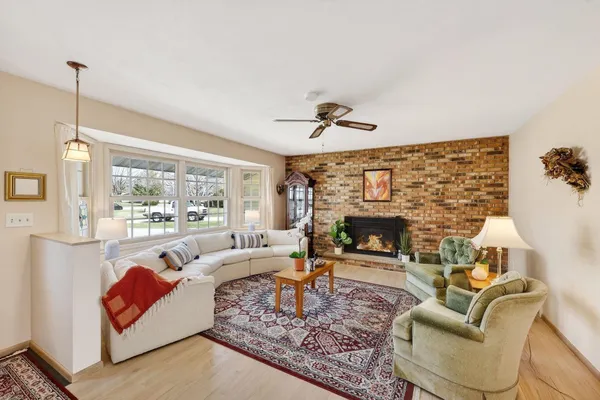 $615,000 | 3506 Greendale Court, Janesville, WI 53546