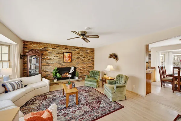 $615,000 | 3506 Greendale Court, Janesville, WI 53546