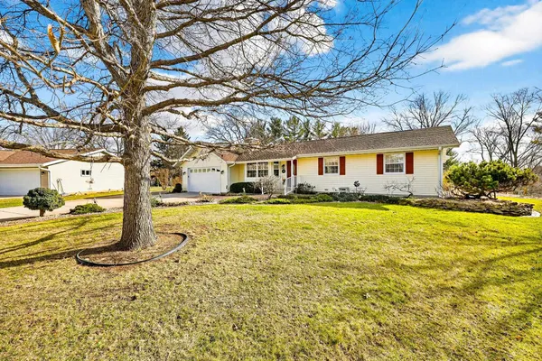 $615,000 | 3506 Greendale Court, Janesville, WI 53546
