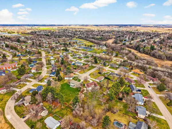 $615,000 | 3506 Greendale Court, Janesville, WI 53546