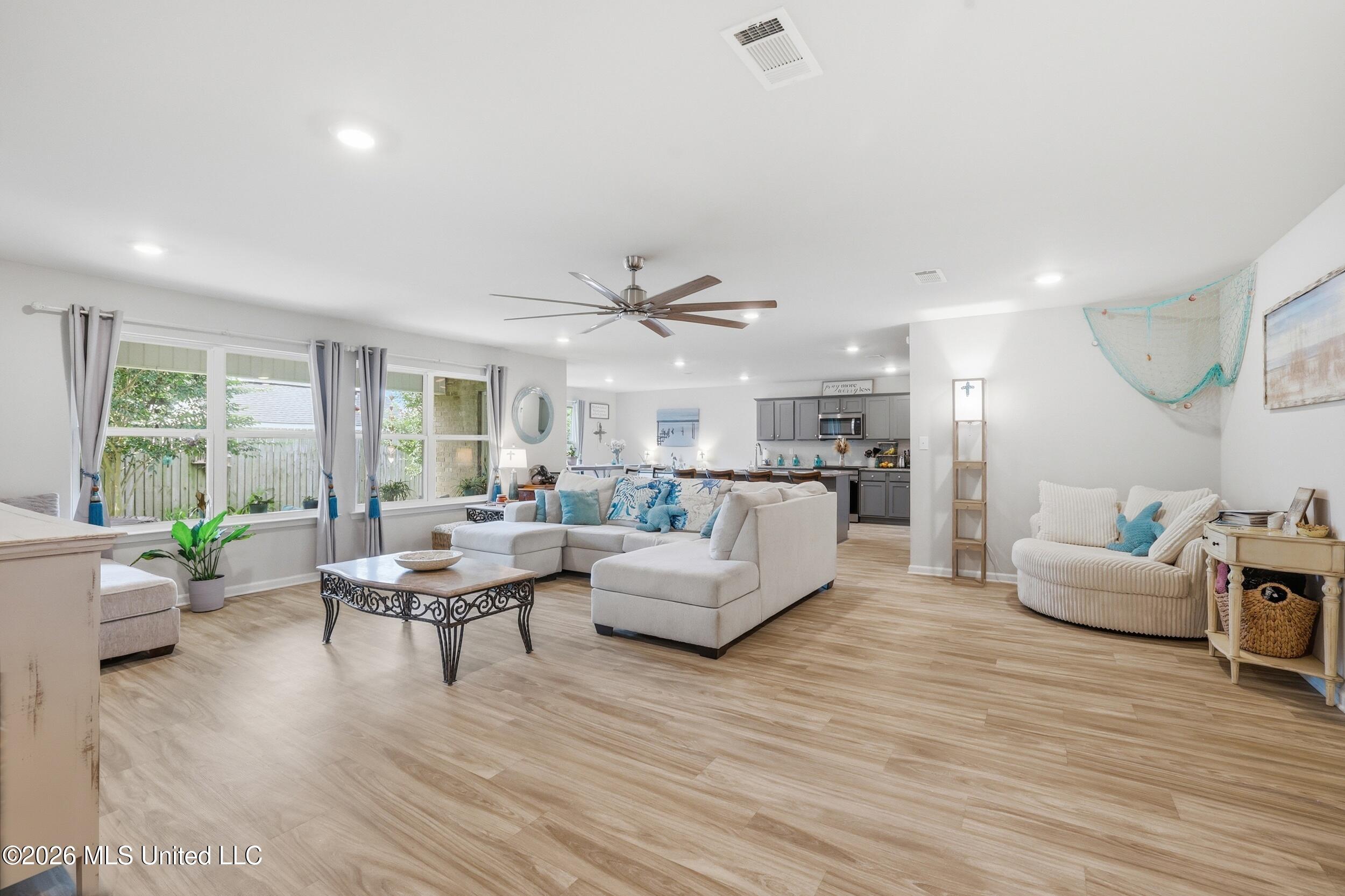 8257 Curry Road Biloxi, MS 39532 - Photo 16 of 49 R6__1170