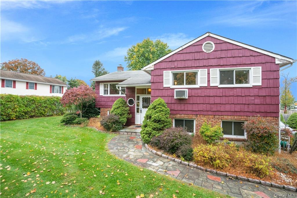 3189 Quinlan Street, Yorktown Heights, NY 10598 Compass