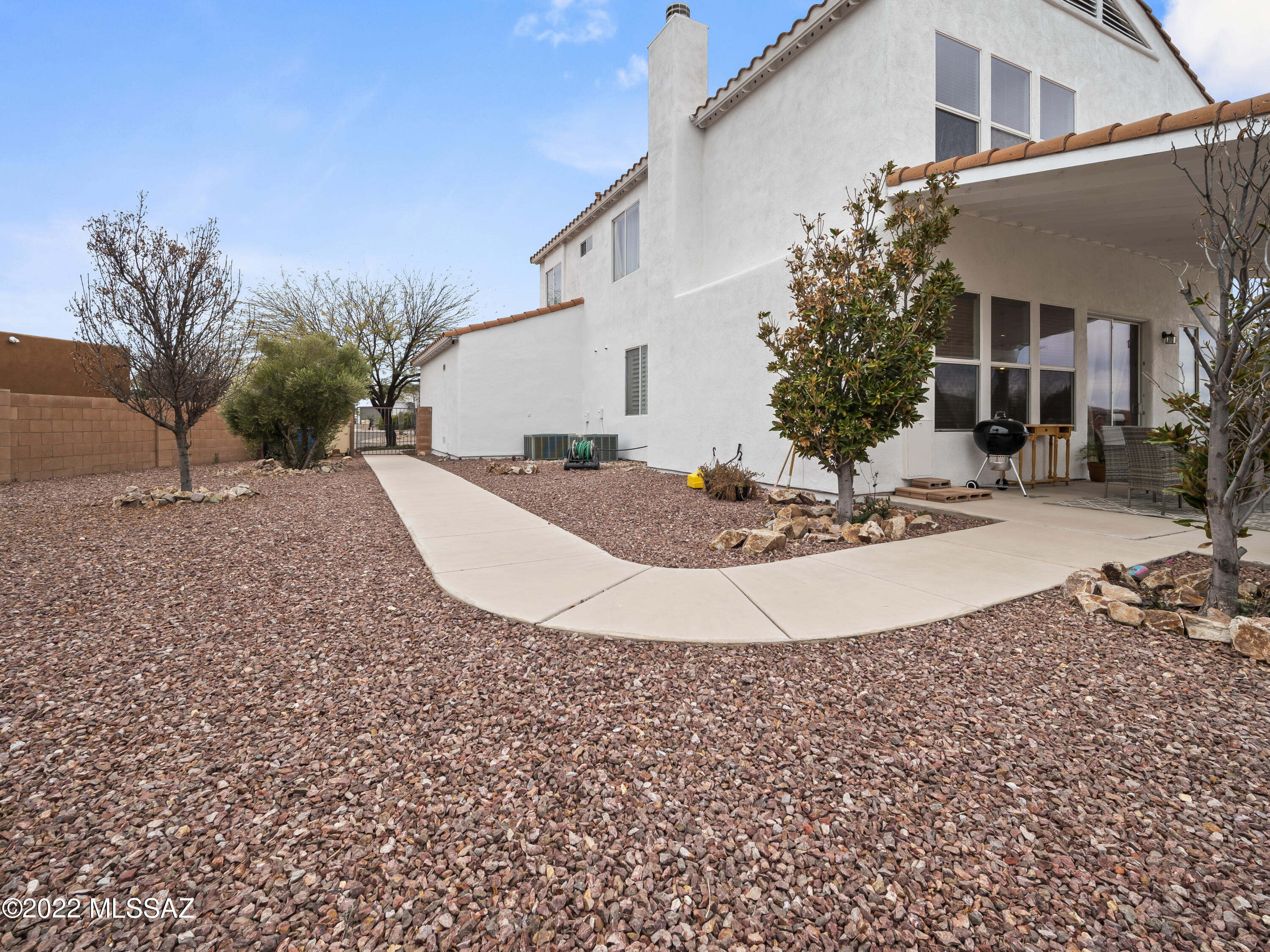 1113 Vista De Los Alamos Rio Rico, AZ 85648 - Photo 8 of 37 Gallery Image 8
